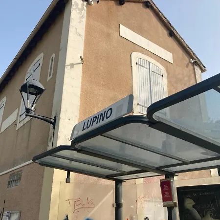 Mountain View & Sea View Location Individual 1 Sur 3 Dispo Avec Climes Salle De Bain Et Salon En Commune