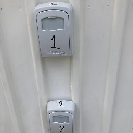 Mountain View & Sea View Location Individual 1 Sur 3 Dispo Avec Climes Salle De Bain Et Salon En Commune Lägenhet *